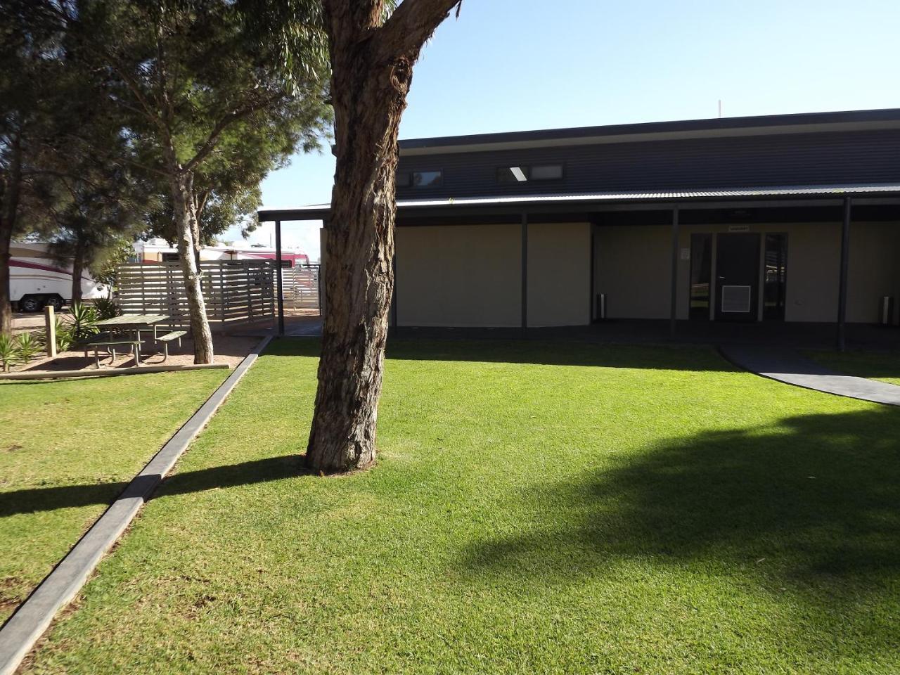 Ceduna Foreshore Caravan Park Extérieur photo