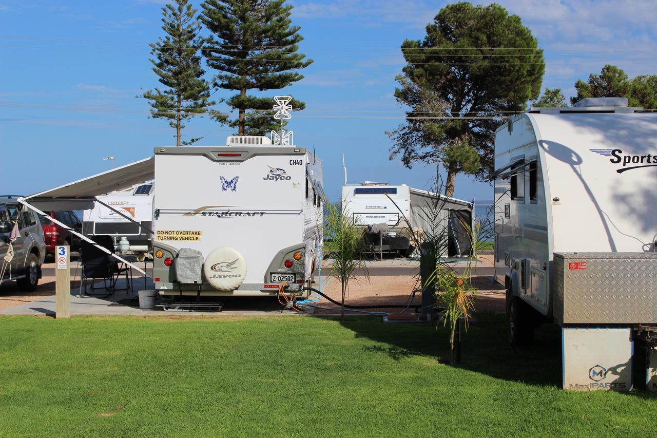 Ceduna Foreshore Caravan Park Extérieur photo