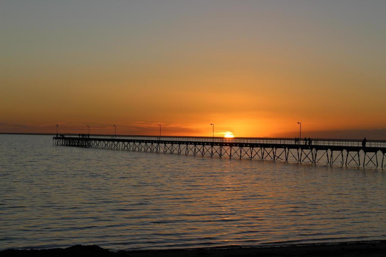 Ceduna Foreshore Caravan Park Extérieur photo